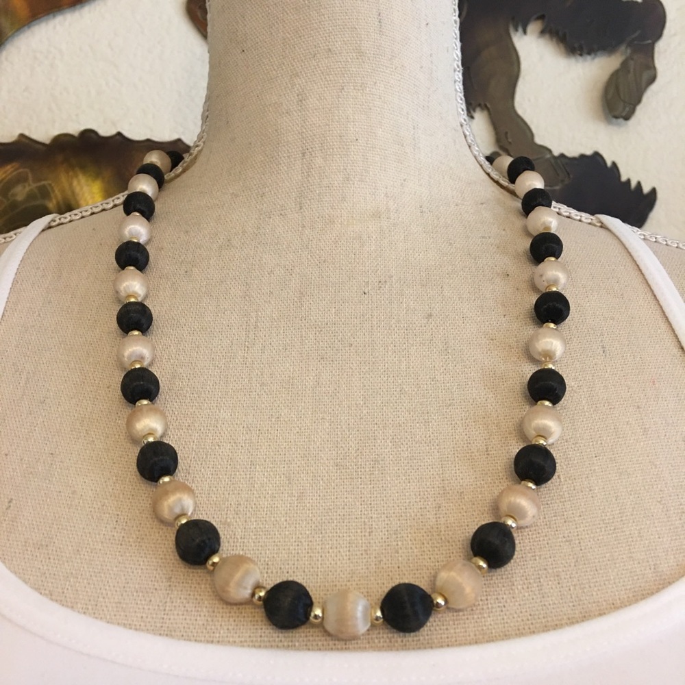 Vintage 70s silk wrapped bead necklace